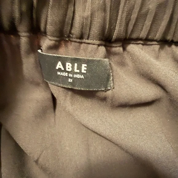 Able Bessie Pleated Skirt 2X in Black - Picture 7 of 8